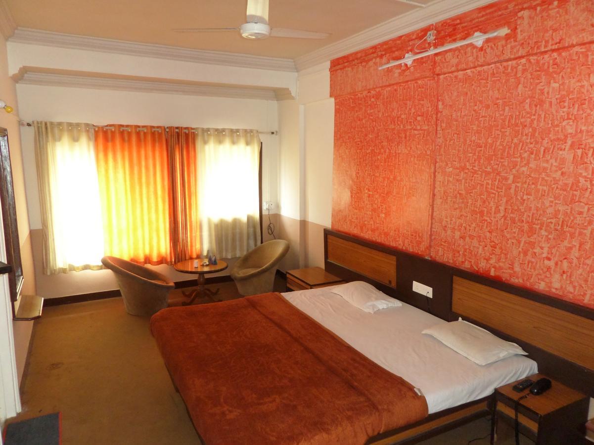 Hotel Ayodhya Насик Экстерьер фото